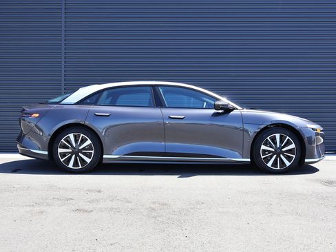 Used 2024 Lucid Air Touring AWD/4WD image 4