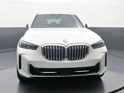 New 2026 BMW X5 xDrive40i w/ Climate Comfort Package AWD/4WD image 2
