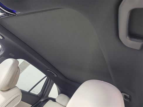 New 2026 Mercedes-Benz GLC 300 GLC 300 image 9