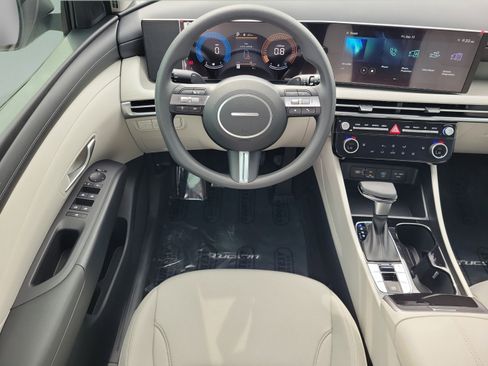 New 2026 Hyundai Tucson SEL FWD image 14
