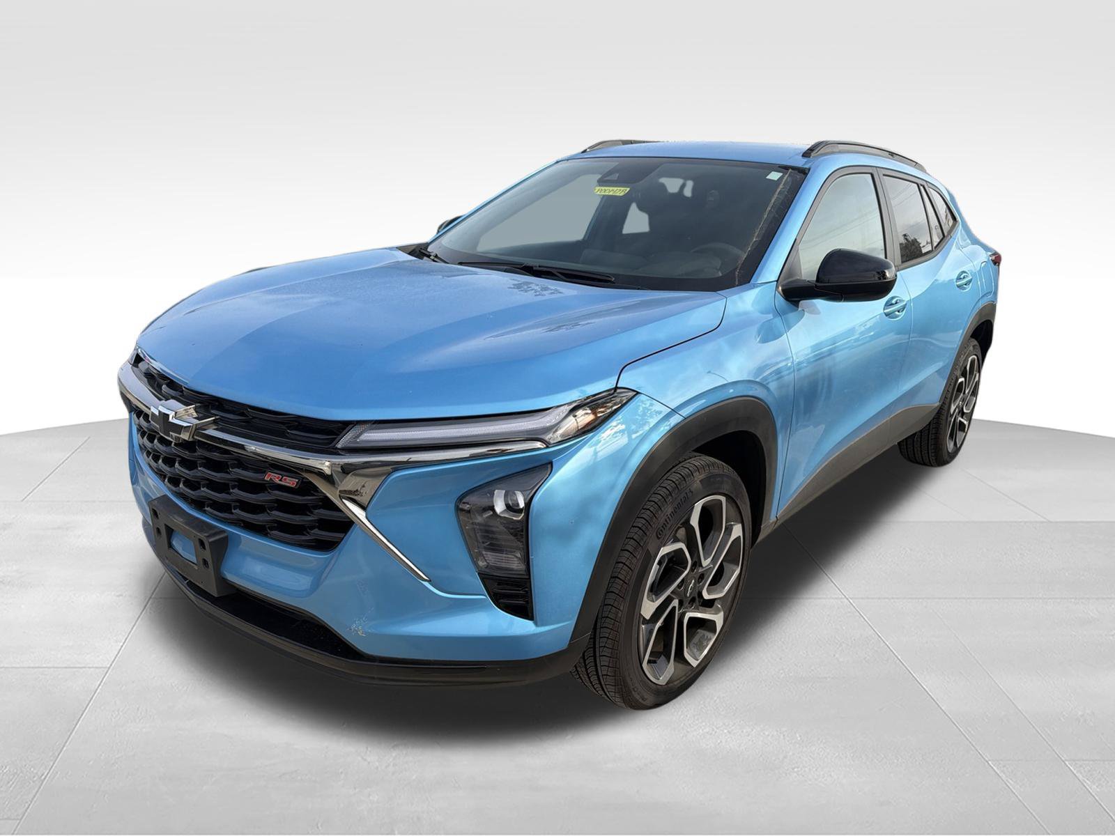 Used 2026 Chevrolet Trax RS FWD image 1
