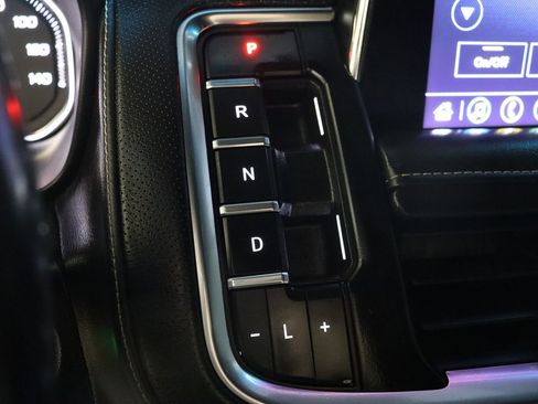 Used 2021 GMC Yukon SLT w/ SLT Premium Package image 52