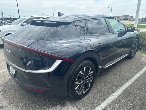 Used 2024 Kia EV6 Light AWD/4WD image 3