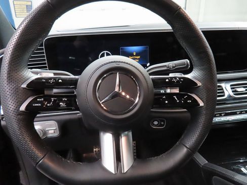 Used 2025 Mercedes-Benz GLS 450 4MATIC image 48