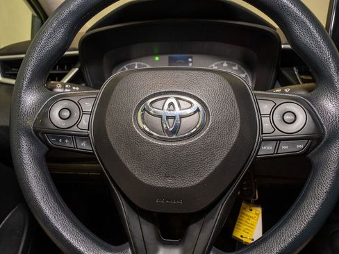Used 2023 Toyota Corolla LE image 17