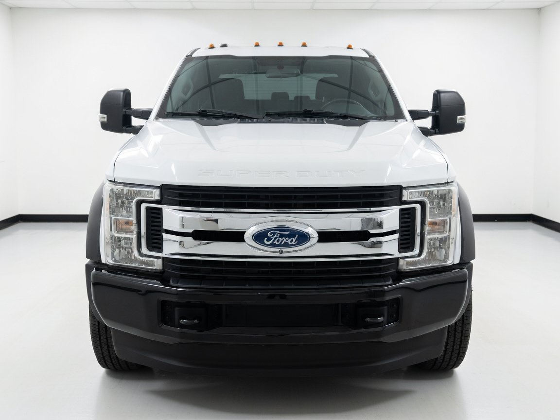 Used 2019 Ford F450 XL w/ STX Appearance Package AWD/4WD image 2