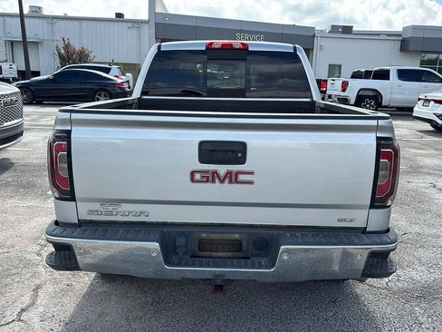 Used 2018 GMC Sierra 1500 SLT AWD/4WD image 6