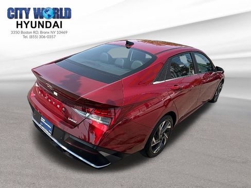 Used 2024 Hyundai Elantra Limited FWD image 5