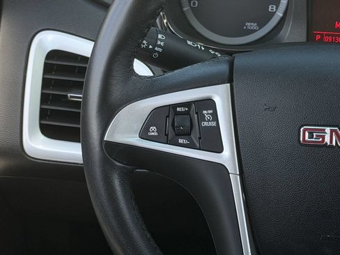 Used 2017 GMC Terrain SLE w/ Driver Alert Package I FWD image 14