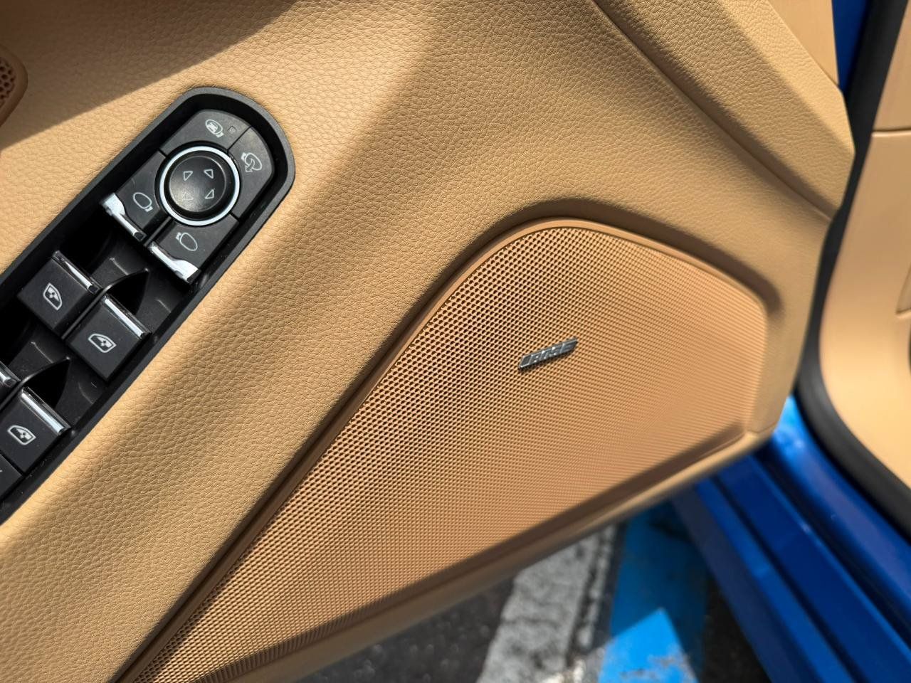 Used 2015 Porsche Panamera 4 AWD/4WD image 27