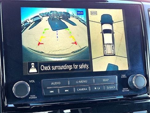 Used 2021 Nissan Titan PRO-4X w/ Pro-4x Convenience Package image 18