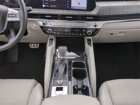 Used 2023 Kia Telluride SX image 18