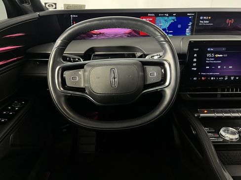 Used 2024 Lincoln Nautilus Reserve w/ Jet Appearance Package (87T) image 14