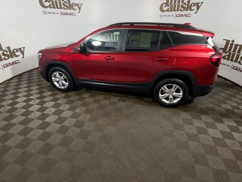 Certified 2024 GMC Terrain SLE w/ Driver Convenience Package AWD/4WD image 5