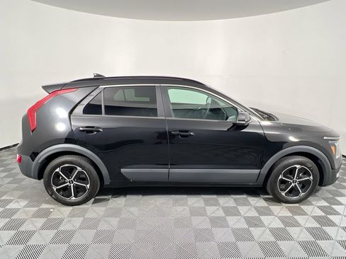 Certified 2024 Kia Niro LX FWD image 2