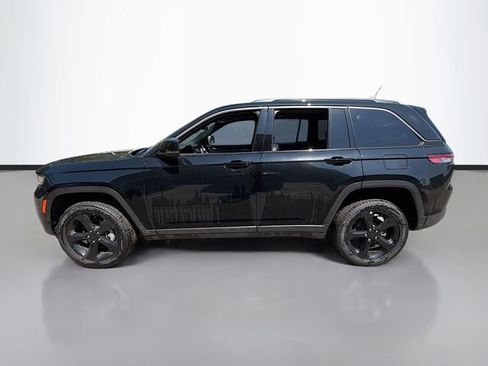 New 2026 Jeep Grand Cherokee Limited w/ Limited Altitude Package AWD/4WD image 9