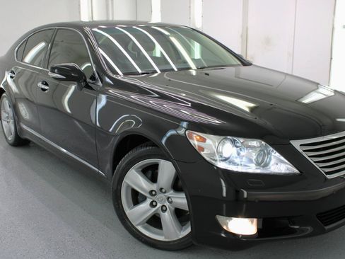 Used 2012 Lexus LS 460 w/ Comfort Pkg RWD image 14