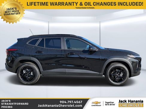 New 2026 Chevrolet Trax LT FWD image 2