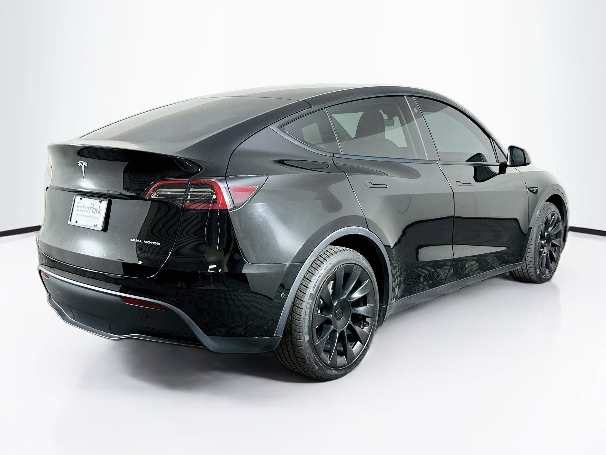Used 2022 Tesla Model Y Long Range AWD/4WD image 9