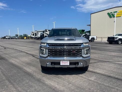 Used 2022 Chevrolet Silverado 2500 LTZ w/ LTZ Convenience Package image 2