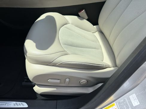 Used 2018 Buick Envision Preferred FWD image 28