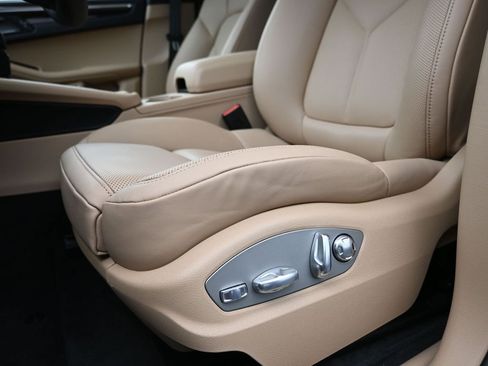 New 2026 Porsche Macan S image 15