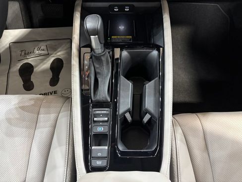 Certified 2025 Honda Accord Touring image 22