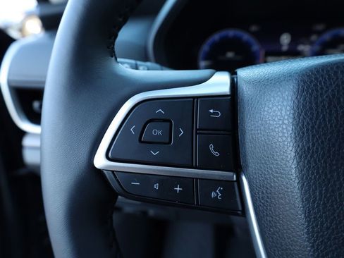 Used 2025 Toyota Grand Highlander FWD image 27