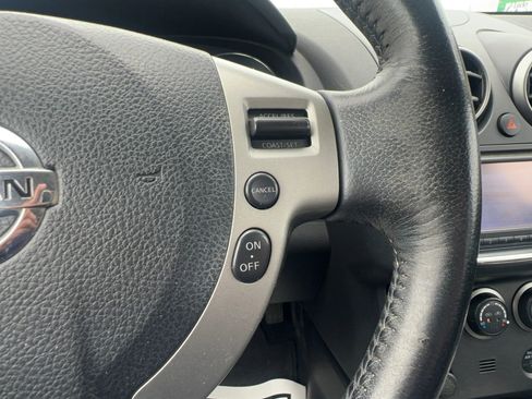 Used 2011 Nissan Rogue SV w/ SL Pkg FWD image 13