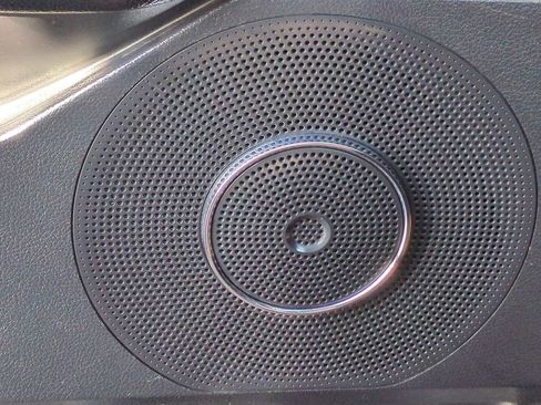 Used 2021 Ford Expedition Max XLT image 35