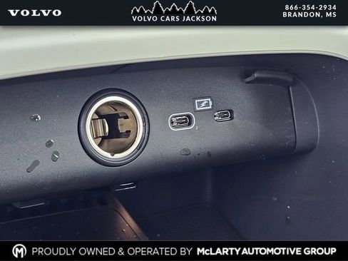 New 2026 Volvo XC40 B4 Plus w/ Protection Package Premier image 22