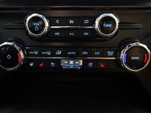 Used 2022 Ford F150 Platinum w/ Equipment Group 701A High image 32