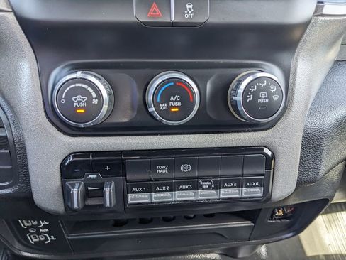 Used 2022 RAM 2500 Tradesman w/ Chrome Appearance Group image 29