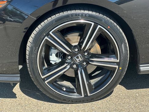 Used 2023 Honda Accord Sport image 43