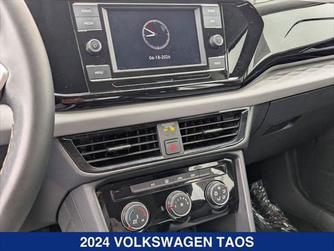 Certified 2024 Volkswagen Taos S FWD image 17