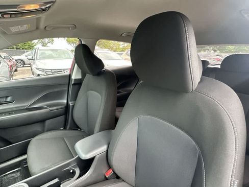 Used 2024 Hyundai Kona SE FWD image 21