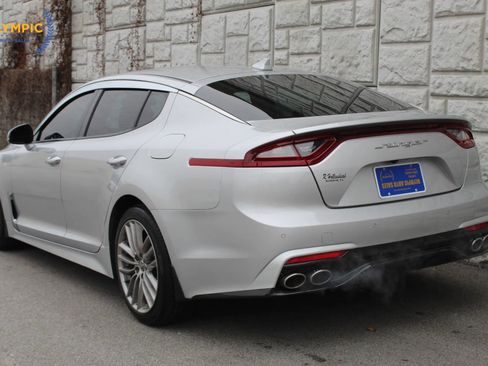 Used 2018 Kia Stinger image 4