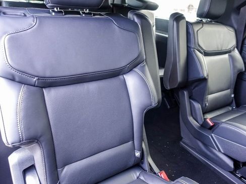 New 2026 Ford Expedition Max Platinum image 30