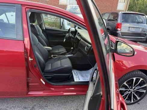 Used 2019 Toyota Corolla SE FWD image 16