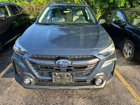 Used 2024 Subaru Outback Premium AWD/4WD image 2