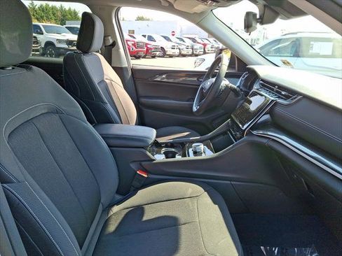 Certified 2023 Jeep Grand Cherokee L Laredo w/ MOPAR Finishing Package image 12