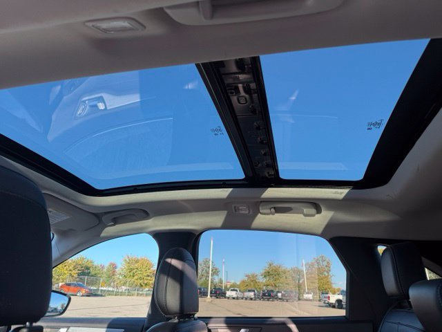 Used 2023 Ford Escape Platinum AWD/4WD image 13