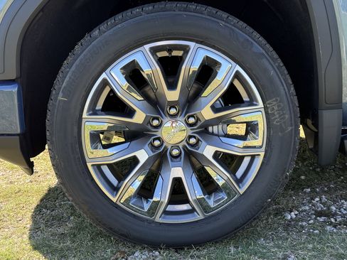 New 2026 GMC Sierra 1500 Denali w/ Denali Reserve Package image 9