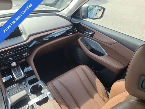 Used 2024 Acura MDX FWD w/ Technology Package image 3