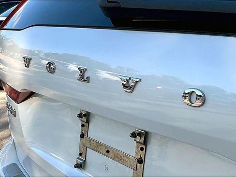 Used 2023 Volvo XC60 B5 Plus w/ Climate Package image 30