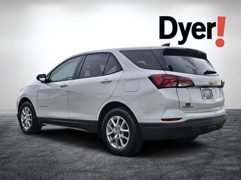Used 2024 Chevrolet Equinox LS w/ LS Convenience Package FWD image 39