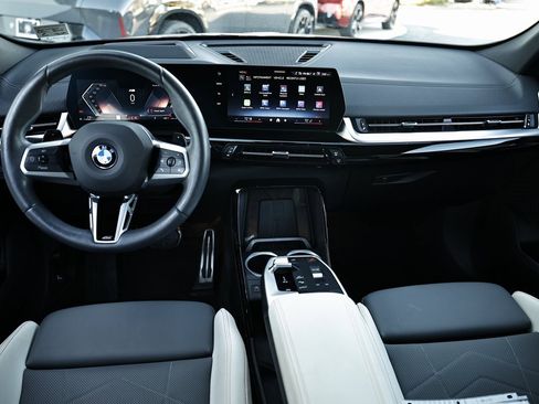Certified 2025 BMW X2 xDrive28i w/ Technology Package image 28