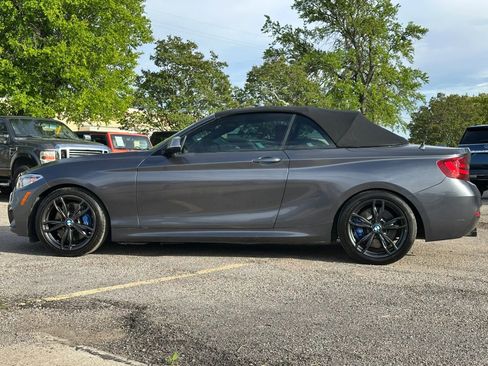 Used 2016 BMW M235i Convertible RWD image 6