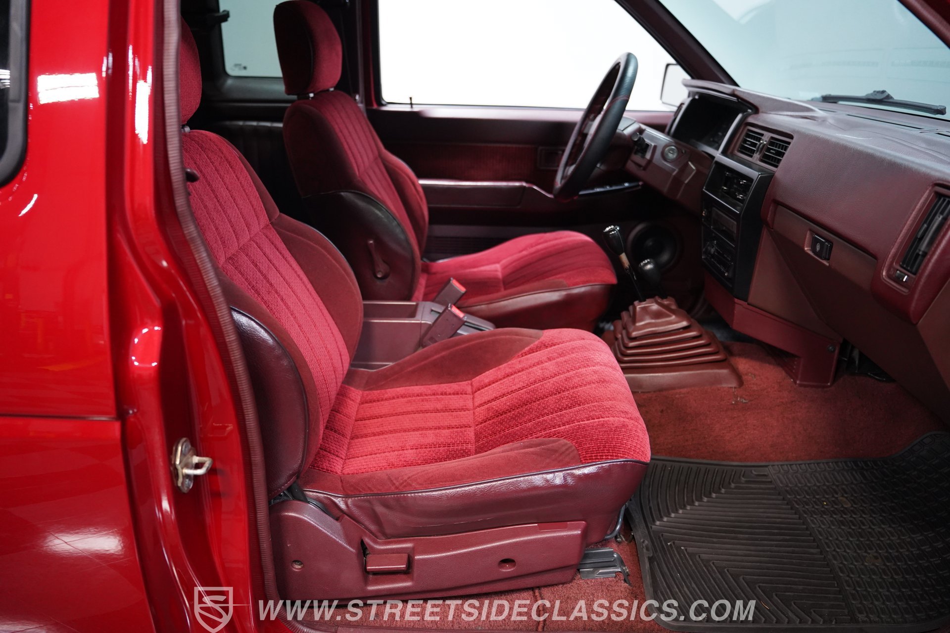 Used 1991 Nissan Pickup 4x4 King Cab V6 image 38
