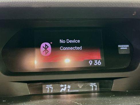 Used 2018 Acura ILX image 17